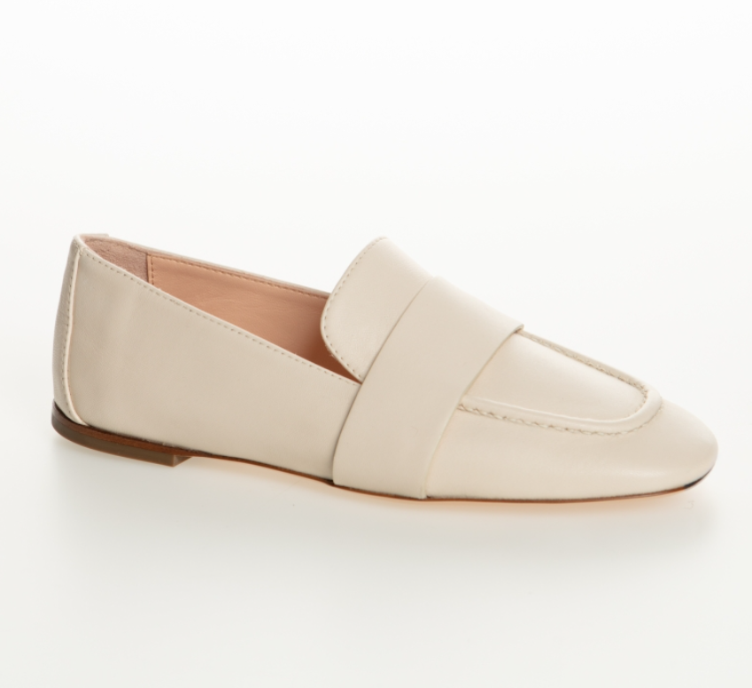 AGL1 — Loafer in crèmewit leder